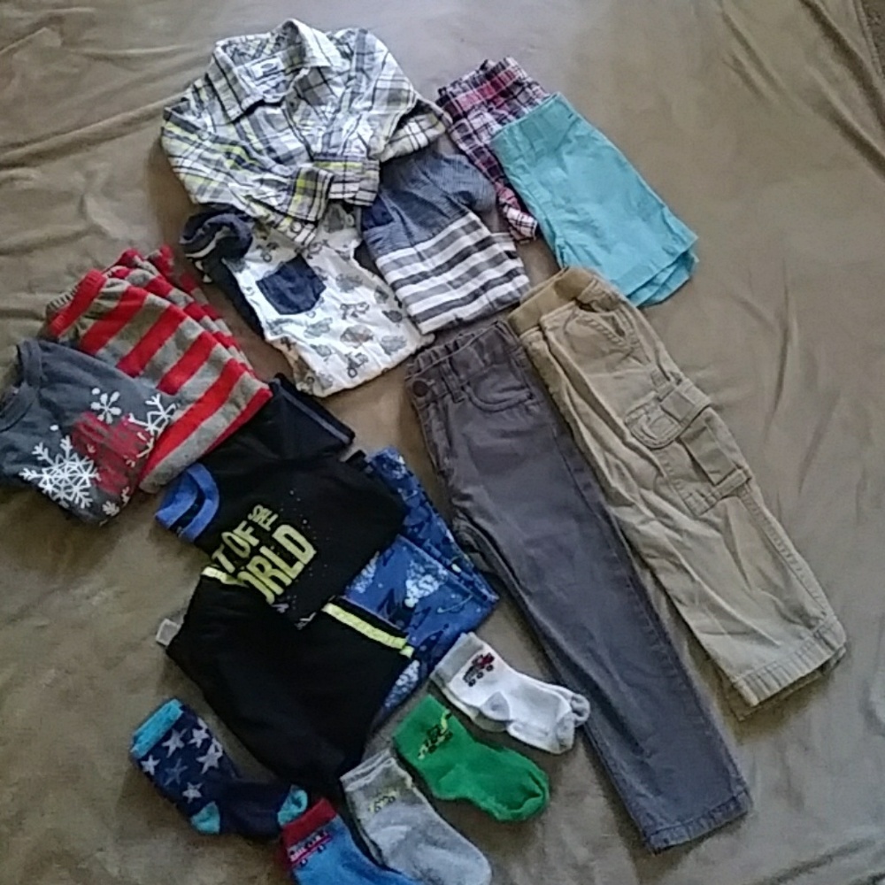 Bundle of 2t boys clothes